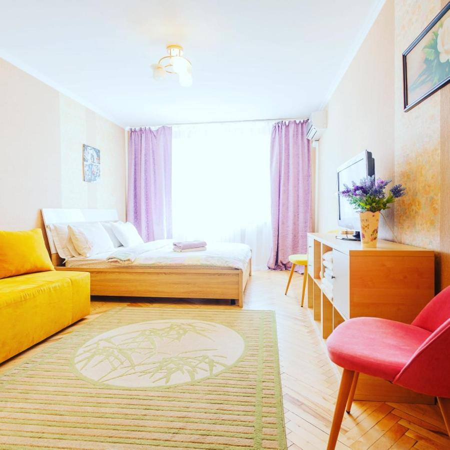 1 Room 50M2 Center Of Obolon Near River Side. Dream Town Киев Екстериор снимка